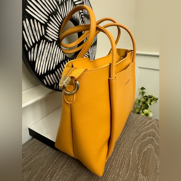 Expressions NYC tote - Picture 4 of 7